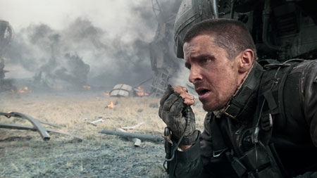 Batmaninä synkistelyn elkeet oppinut Christian Bale on nappivalinta ihmiskunnan murheita ja toiveita kantavaksi John Connoriksi