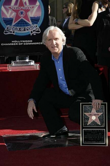 Ohjaaja James Cameron sai oman tähden Walk of Famelle 19.12.2009